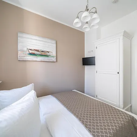 Meeresgold - Stilvolle Auszeit Nur 150 Meter Vom Appartement Binz